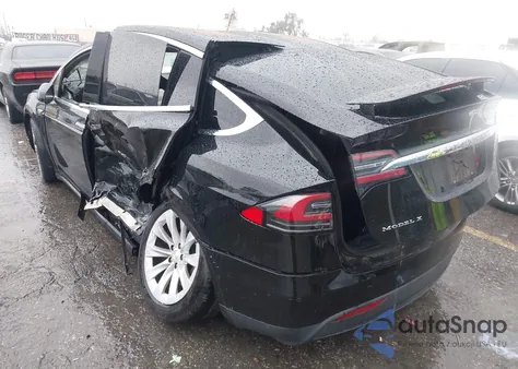 2016 Tesla Model X 60D/70D/75D/90D/P100D из США, поврежденный, VIN 5YJXCBE28GF017426